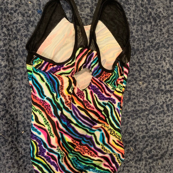 Animal Print w/ Lace Leotard - Picture 2 of 2